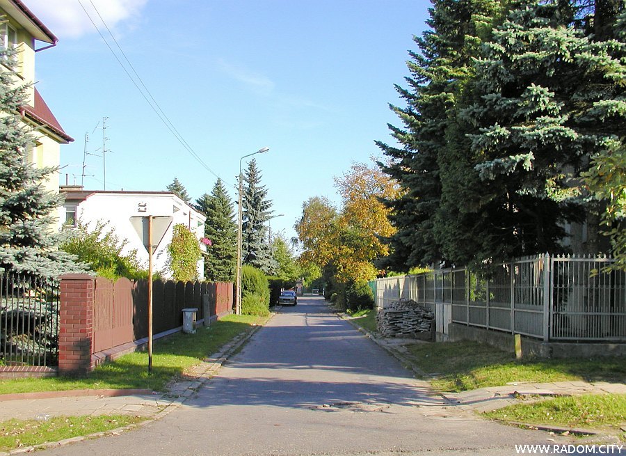 Radom. Ulica Zajączka widziana z ulicy Sportowej.