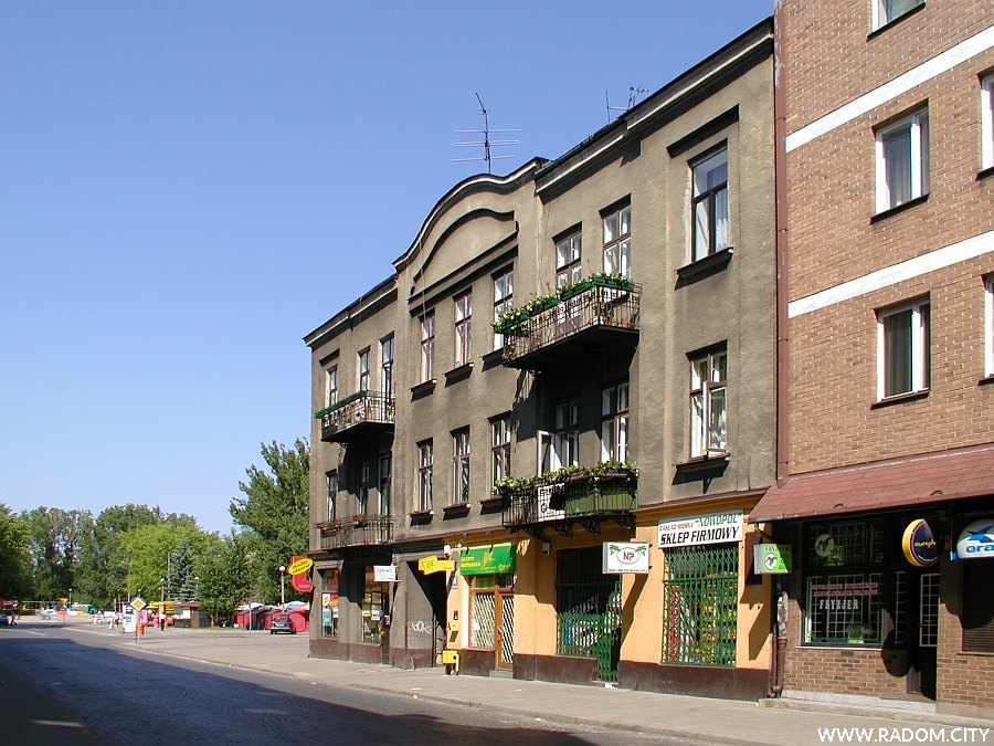 Radom. Ulica Focha, widok w kierunku placu Jagiellońskiego.