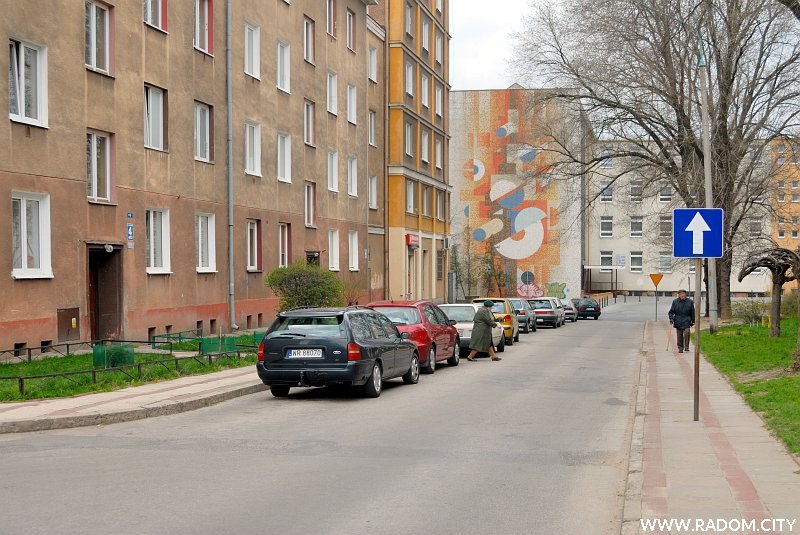 Radom. Ulica Jaracza, widok w kierunku ul. Kościuszki.