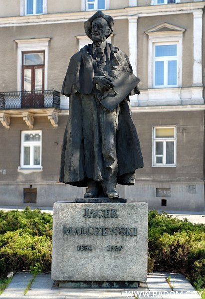 Radom. Pomnik Jacka Malczewskiego.