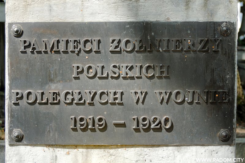 Radom. Pomnik Å»oÅ‚nierzy Polskich PolegÅ‚ych w Wojnie 1919-1920.