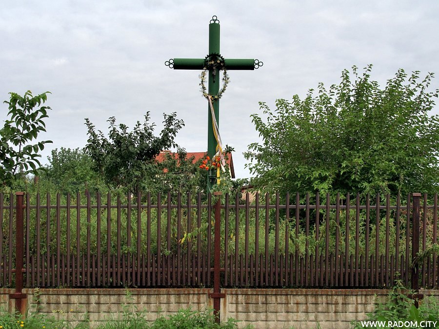 Radom. Krzyż - Kierzkowska/Kredowa.