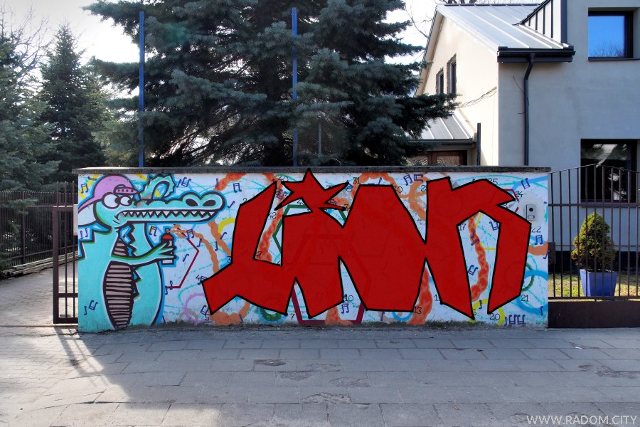 Radom. Graffiti na murku przy ul. Narutowicza (po dorysowaniu wg numerÃ³w).