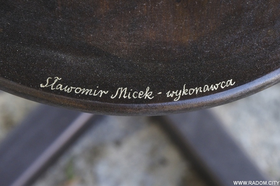 Radom. Symbol Radomia - stolik, Łaźnia.