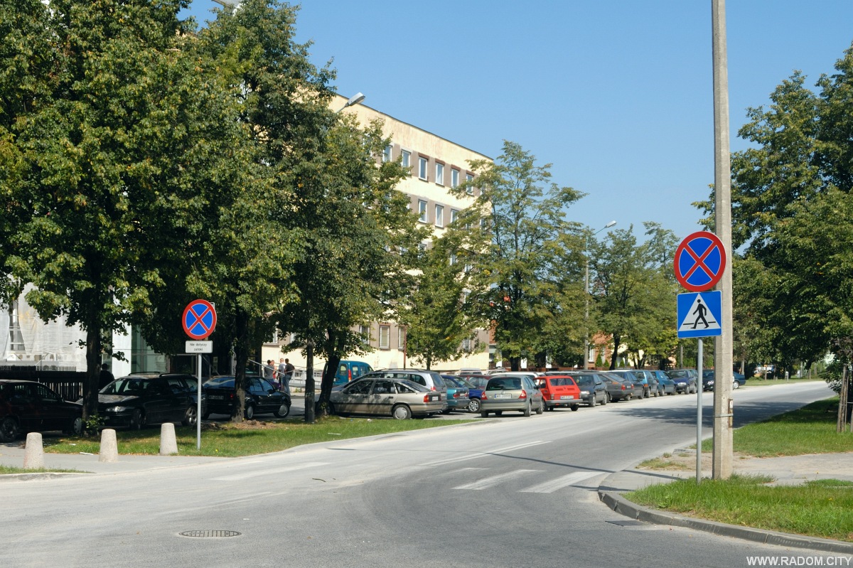 Radom. Ulica Kraszewskiego widziana z ul. Wernera.