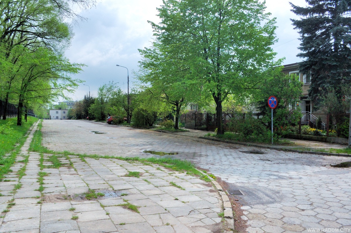 Radom. Ulica Jordana widziana z ul. Marusarzówny.