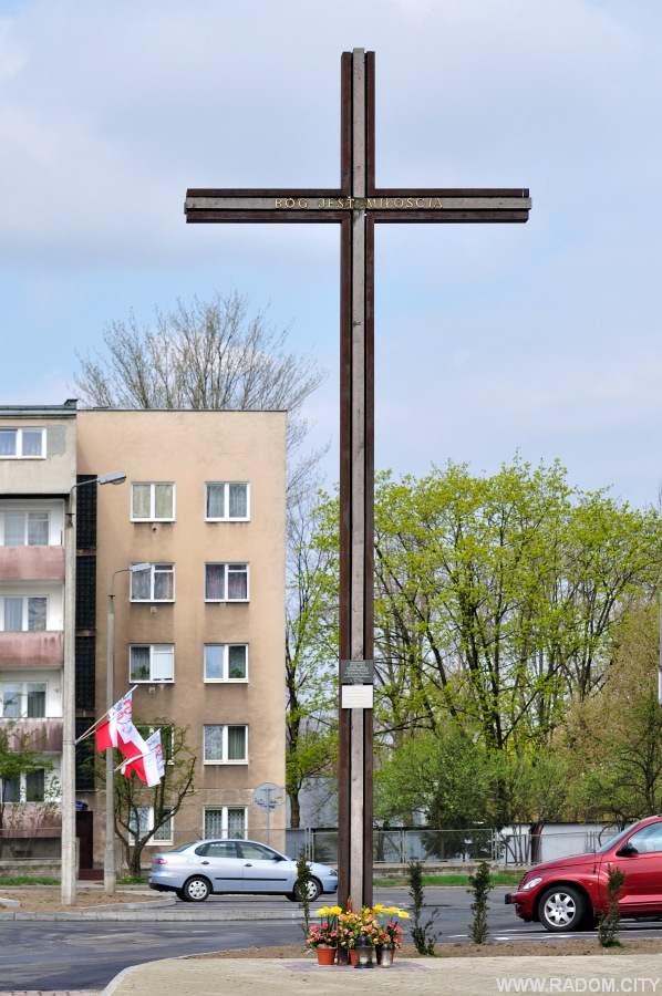 Radom. Krzyż misyjny - kościół MBM/Miła.
