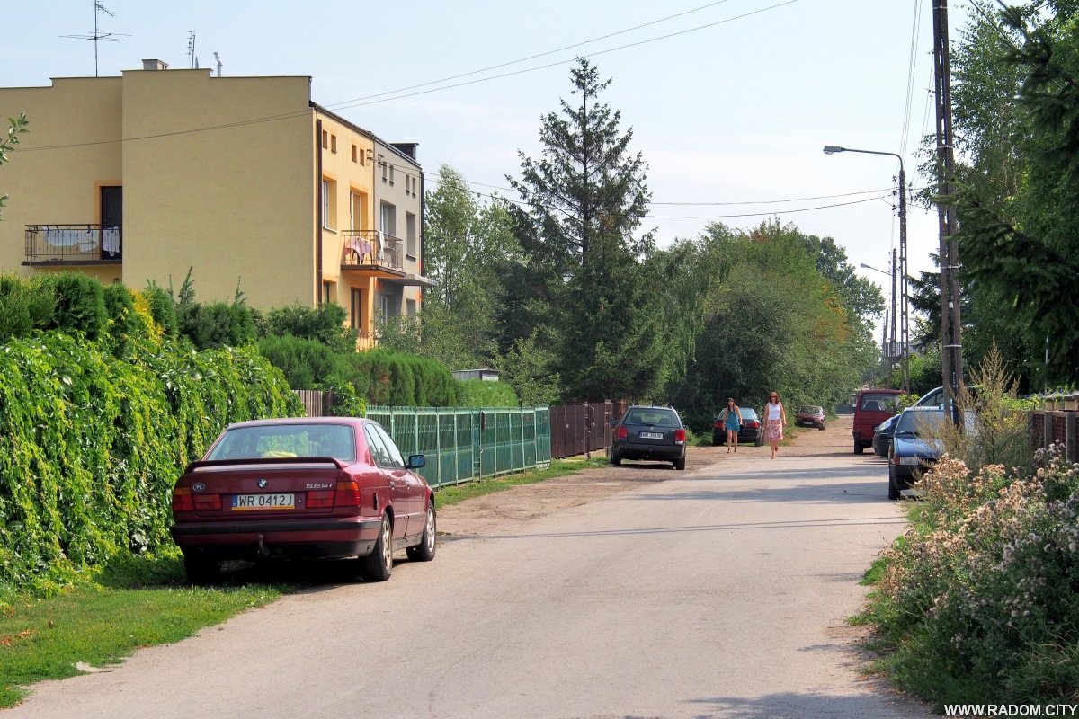 Radom. Ulica Świerkowa, widok z ul. Białej.