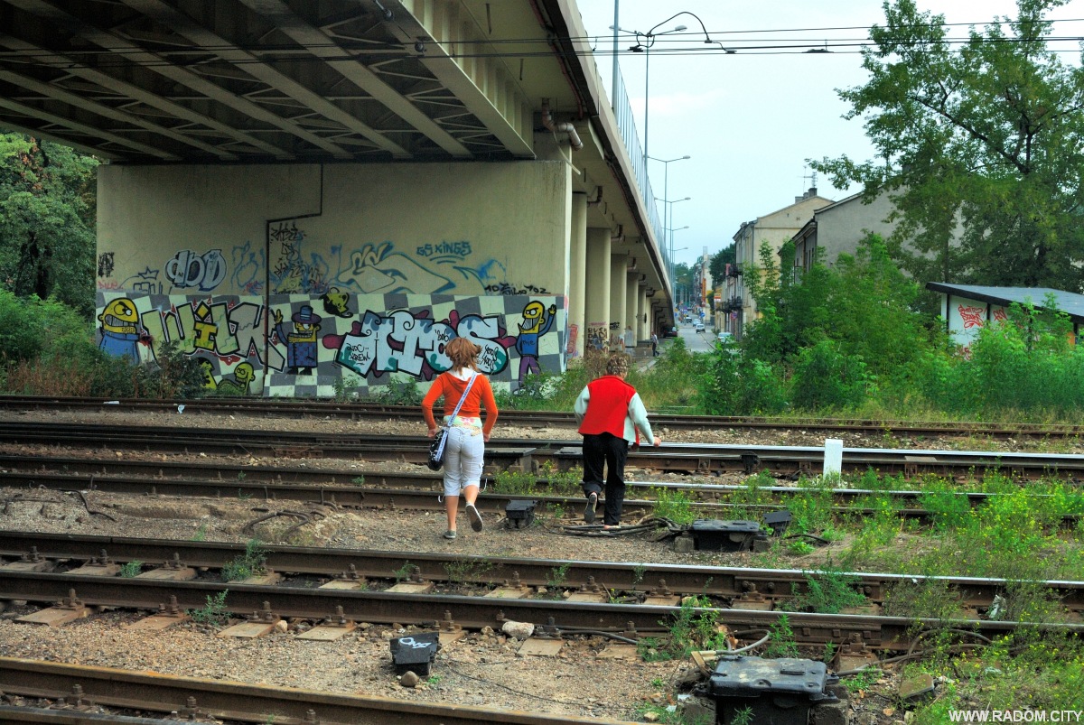 Radom. Tory pod wiaduktem/Słowackiego.