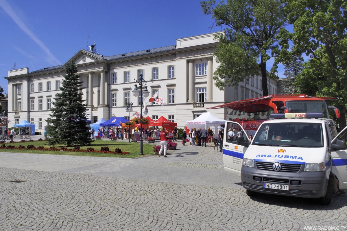 Radom. Zbiórka krwi.