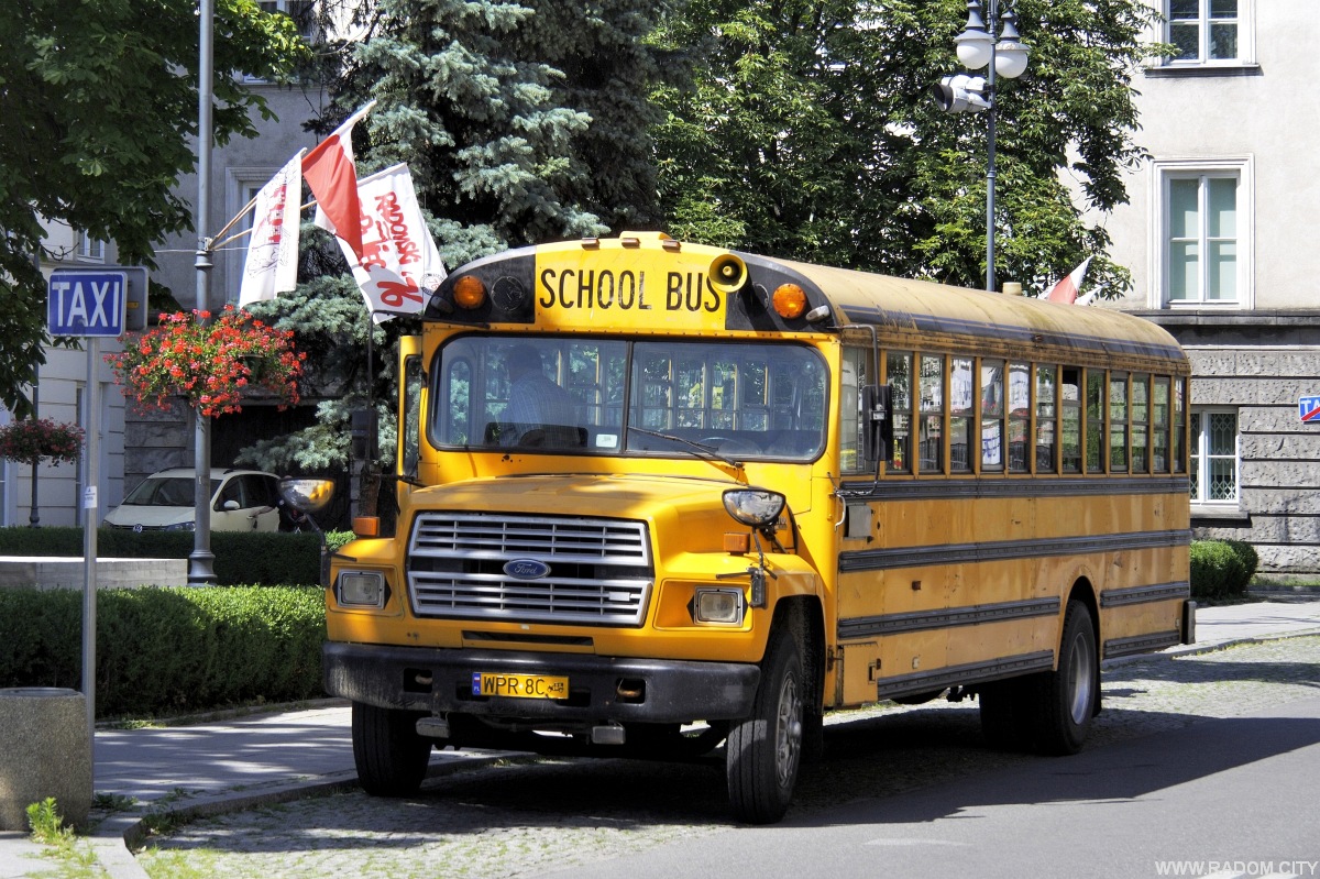 Radom. Scholl bus - Niedziałkowskiego.