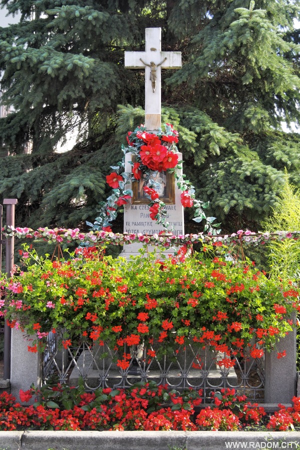Radom. Krzyż/Gołębiowska 58.