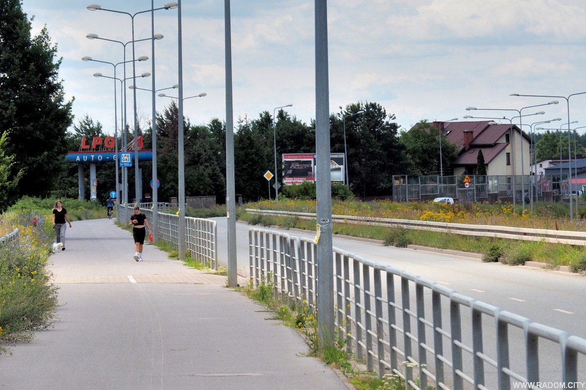 Radom. Ulica Żołnierzy Misji Pokojowych.