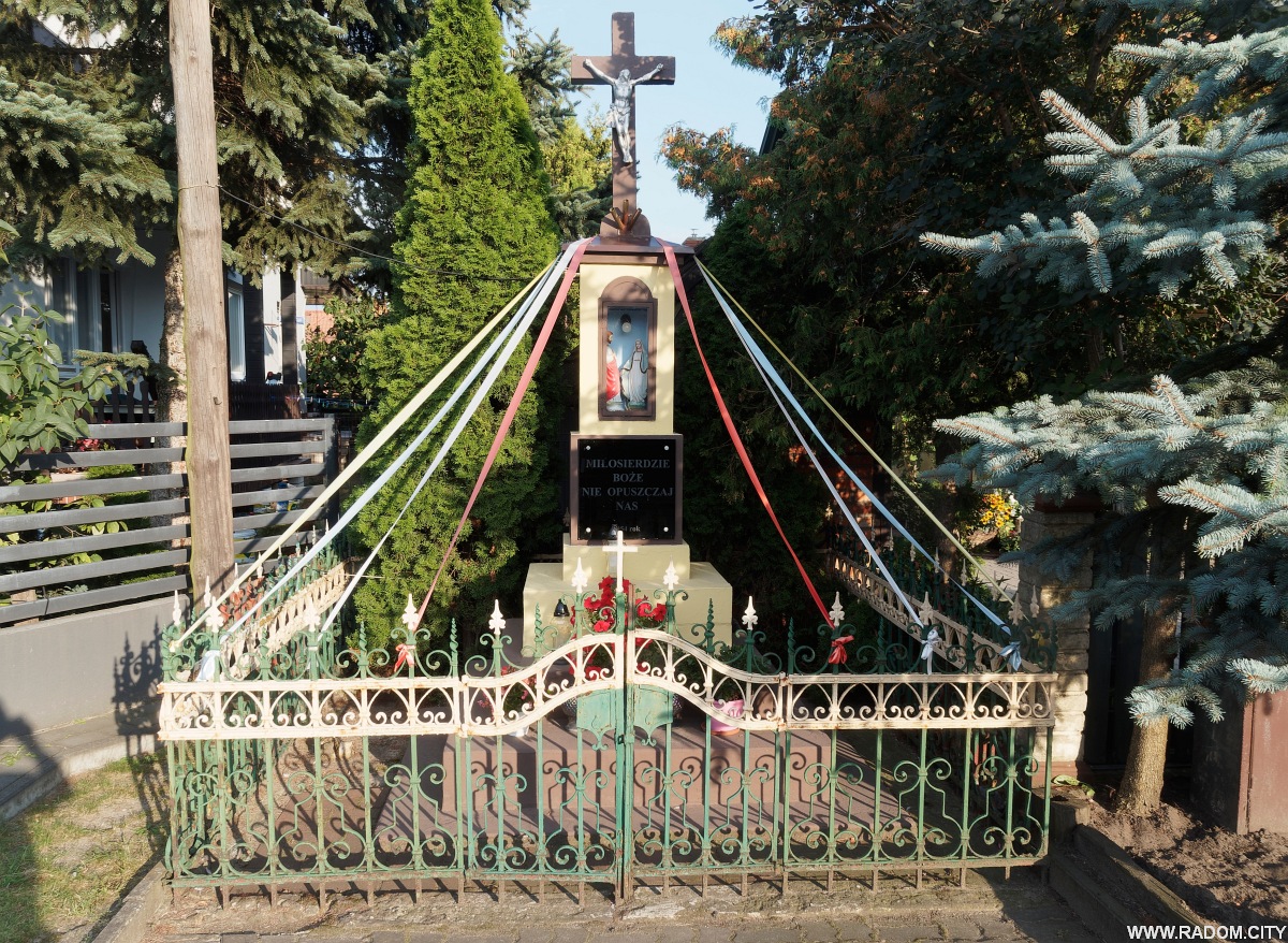 Radom.  Kapliczka Folwarczna/Mokra.