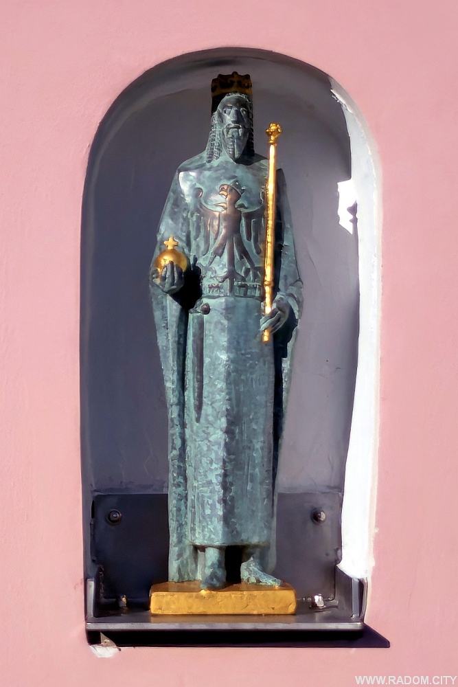 Radom. Rzeźba Kazimierza Wielkiego.